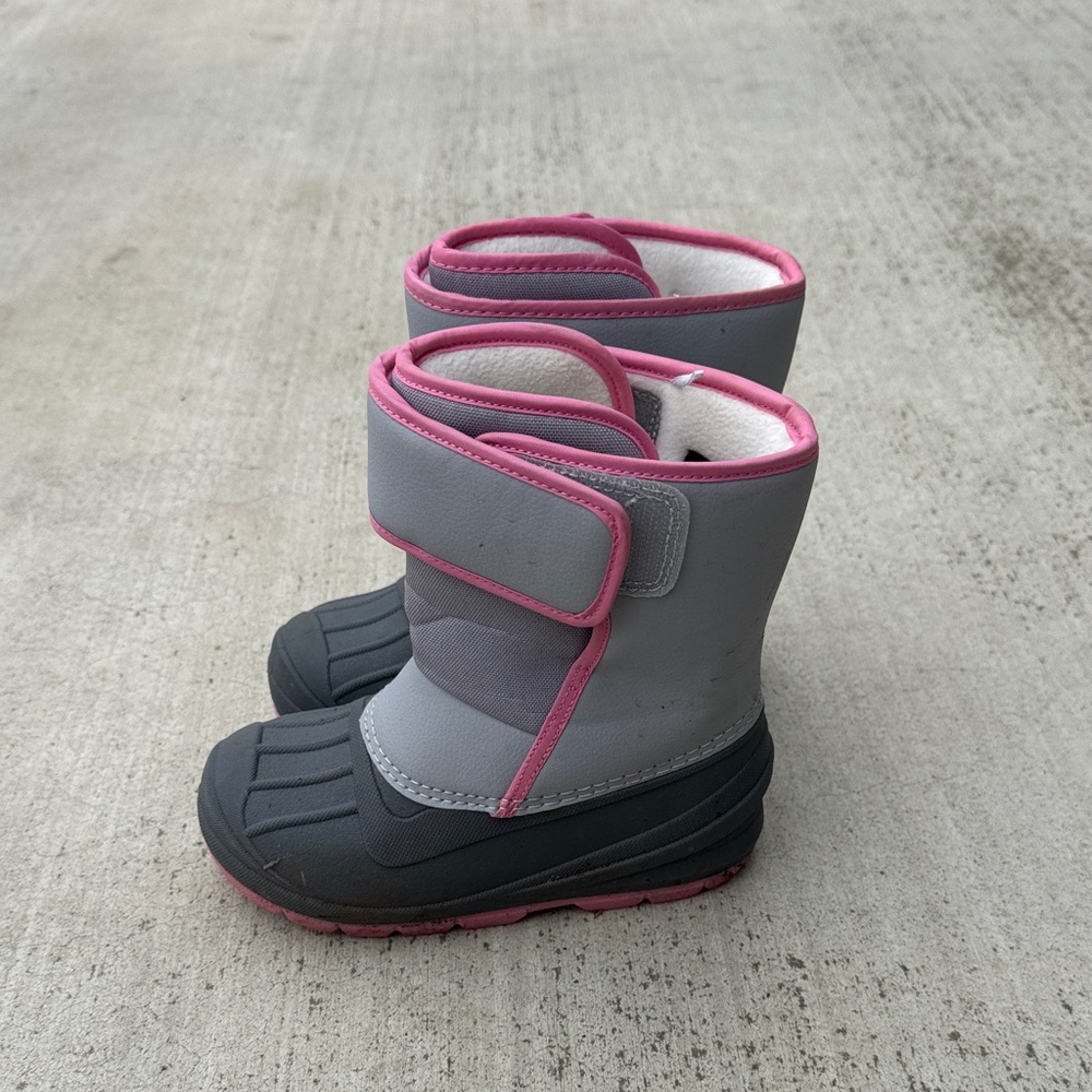 Cat & Jack Gray and Pink Kids Snow Boots
